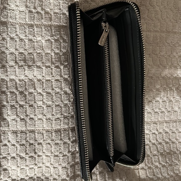 Coach zipper wallet - Picture 8 of 12